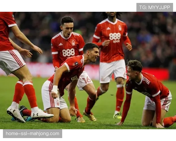 利物浦5-1大胜诺丁汉森林，锁定联赛第三重返欧冠